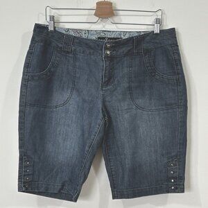 ONE5ONE Bermuda Shorts Women Sz 10 Medium Wash Denim Stretch 2-Button Waist
